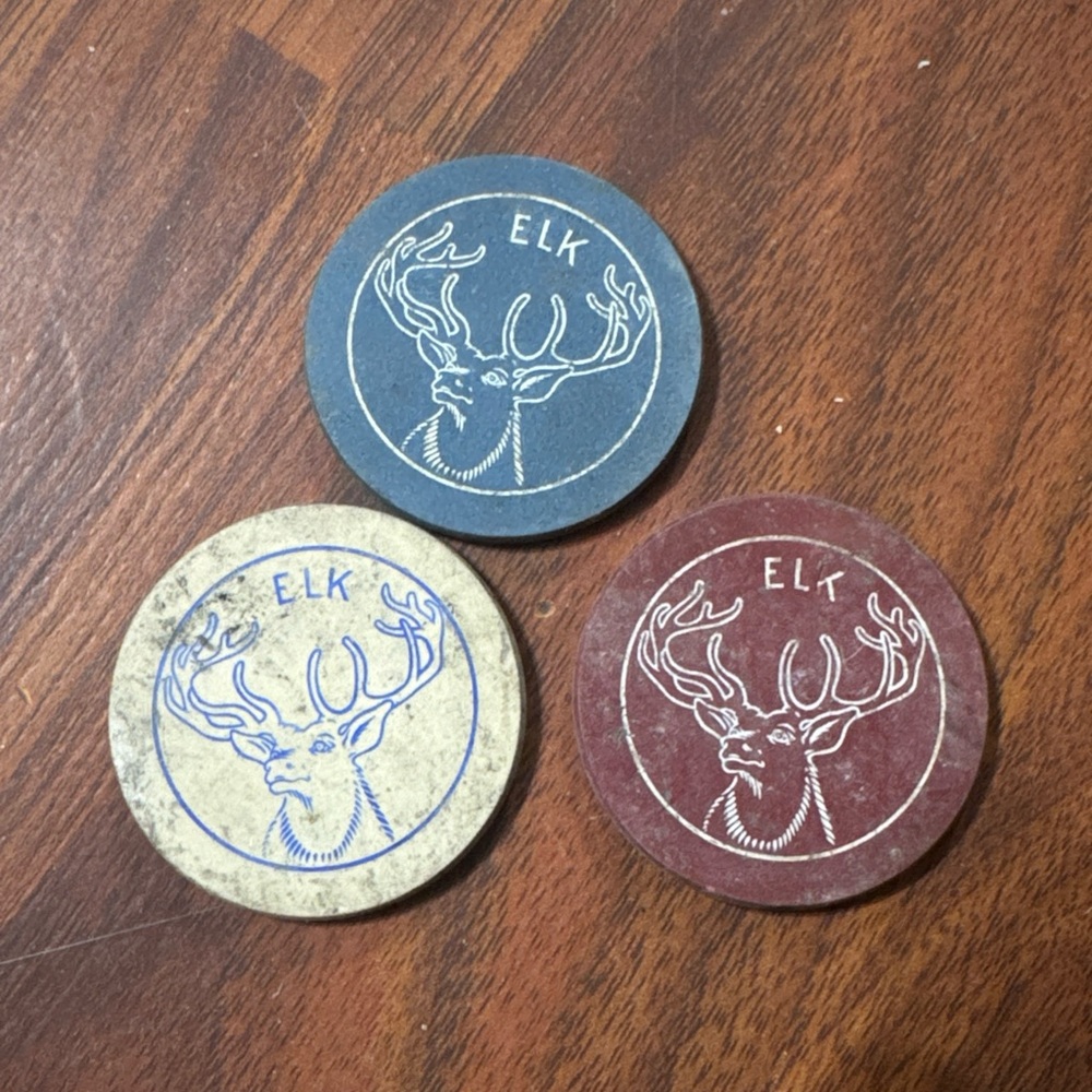 Vintage antique clay elk poker chips 1906 design